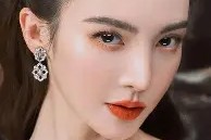 爱游戏中国体育-包含今晨拜仁慕尼黑调整名单以备欧冠，门线救险环节打磨，引发热议，纪律约束更严格的词条