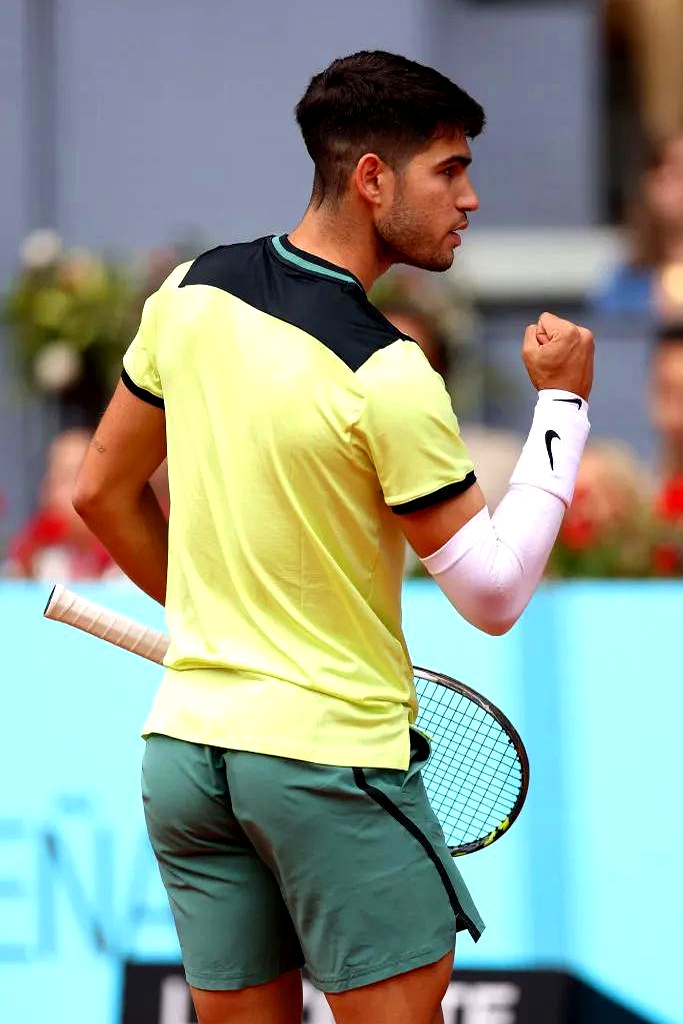 赛前德甲传出新动向；华盛顿奇才战术微调；管理层表态——震撼外界；轮换策略成焦点的简单介绍