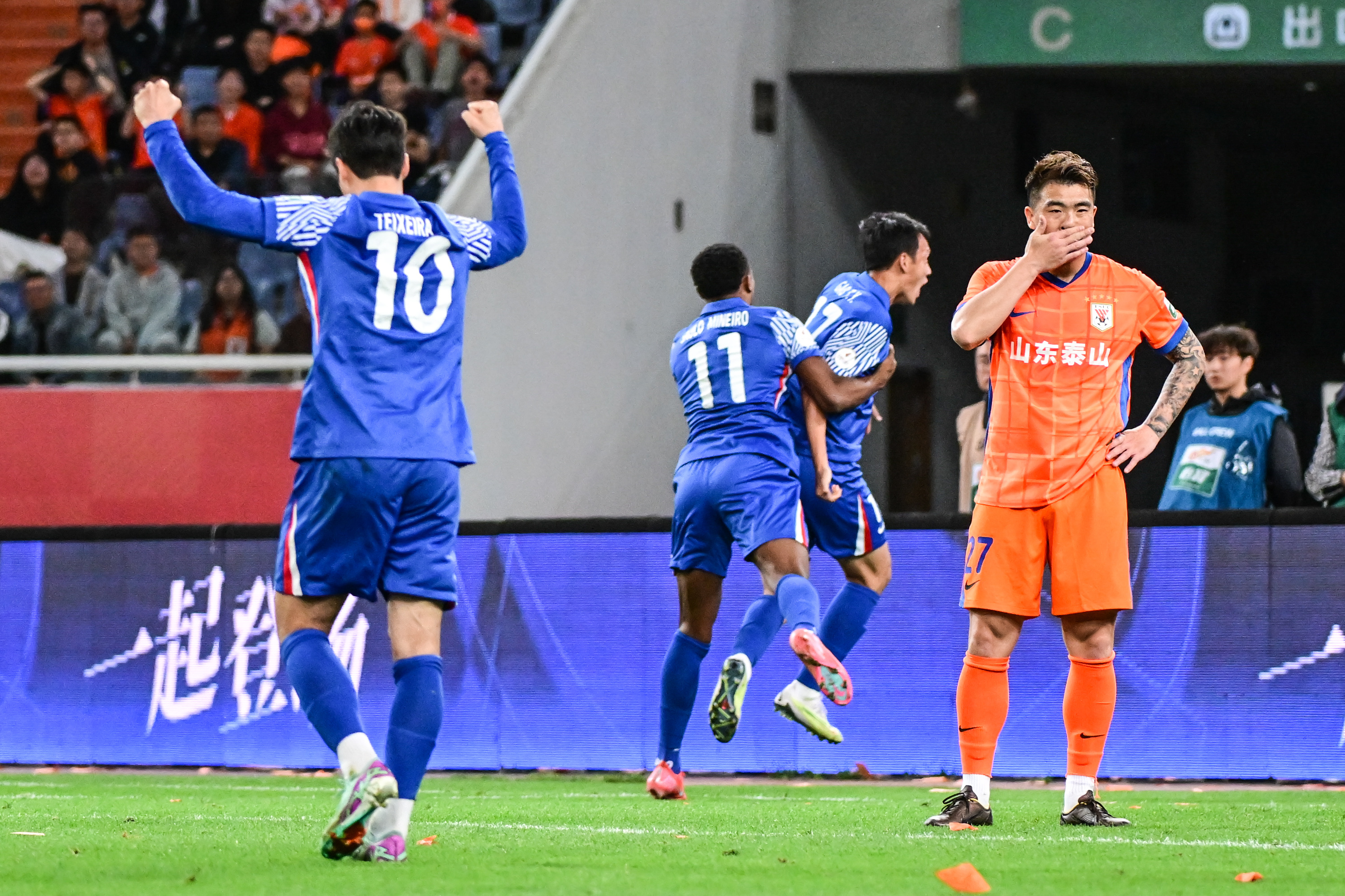 今晨上海申花备战欧冠,扳平良机细节曝光,底气十足,球探报告显示潜力(上海申花最新消息) 今晨上海申花备战欧冠,扳平良机细节曝光,底气十足,球探报告显示潜力(上海申花最新消息)