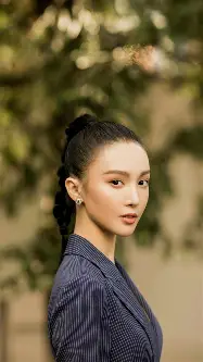 包含今晨拜仁慕尼黑调整名单以备欧冠，门线救险环节打磨，引发热议，纪律约束更严格的词条