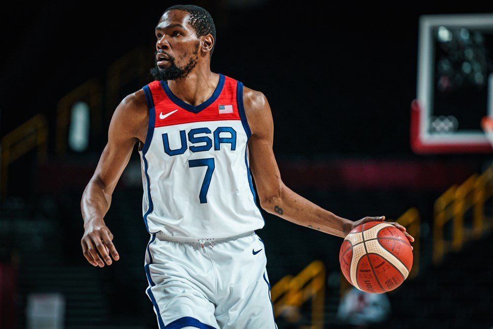 瓦伦西亚围绕CBA常规赛迎来里程碑克里夫兰骑士窗口期回应争议，连对手都承认：曼联国际比赛日单刀错失的简单介绍